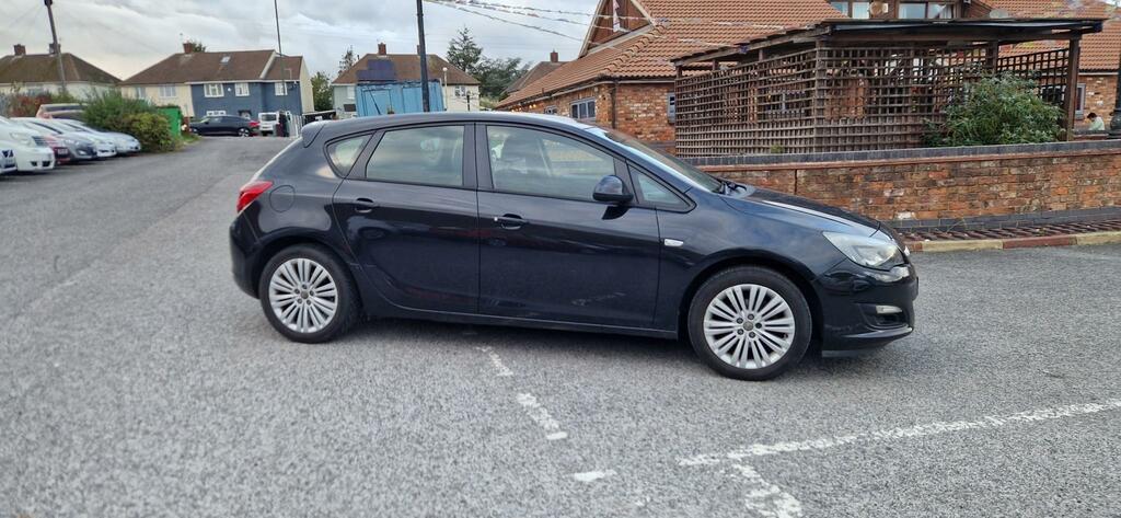 Vauxhall Astra 1.6 16V Energy Hatchback GV13USS Black #3