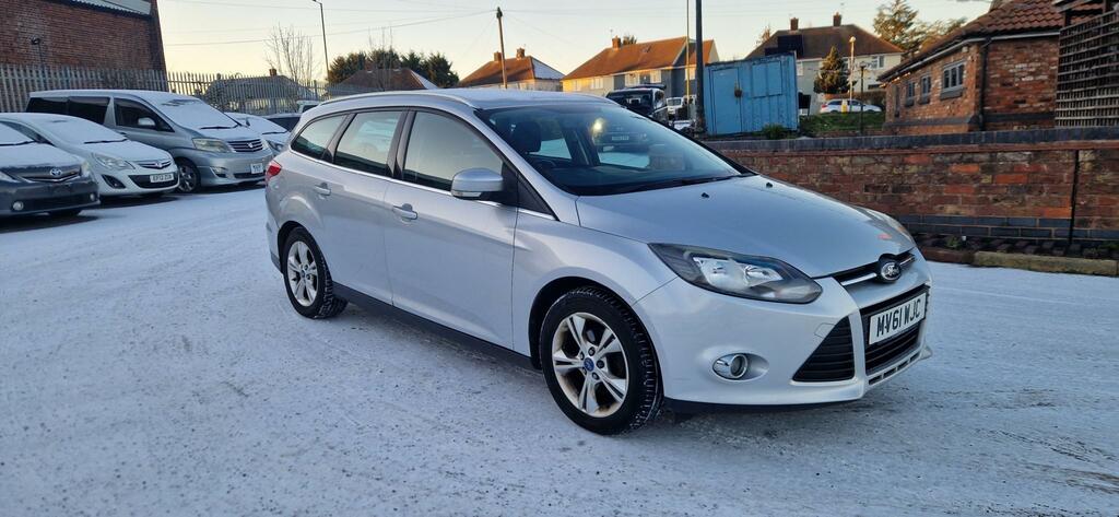 Ford Focus 1.6 Zetec Estate MV61WJC Silver #2