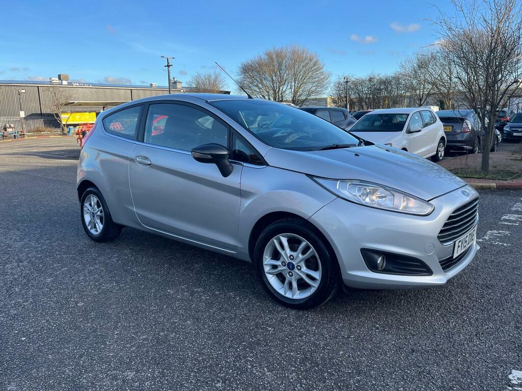 Ford Fiesta 1.25 Zetec Hatchback FY15DXE Silver #2