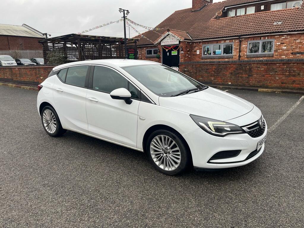 Vauxhall Astra 1.4I Energy Hatchback White