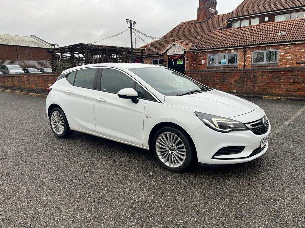 Vauxhall Astra 1.4I Energy Hatchback FH66ZDS White #5