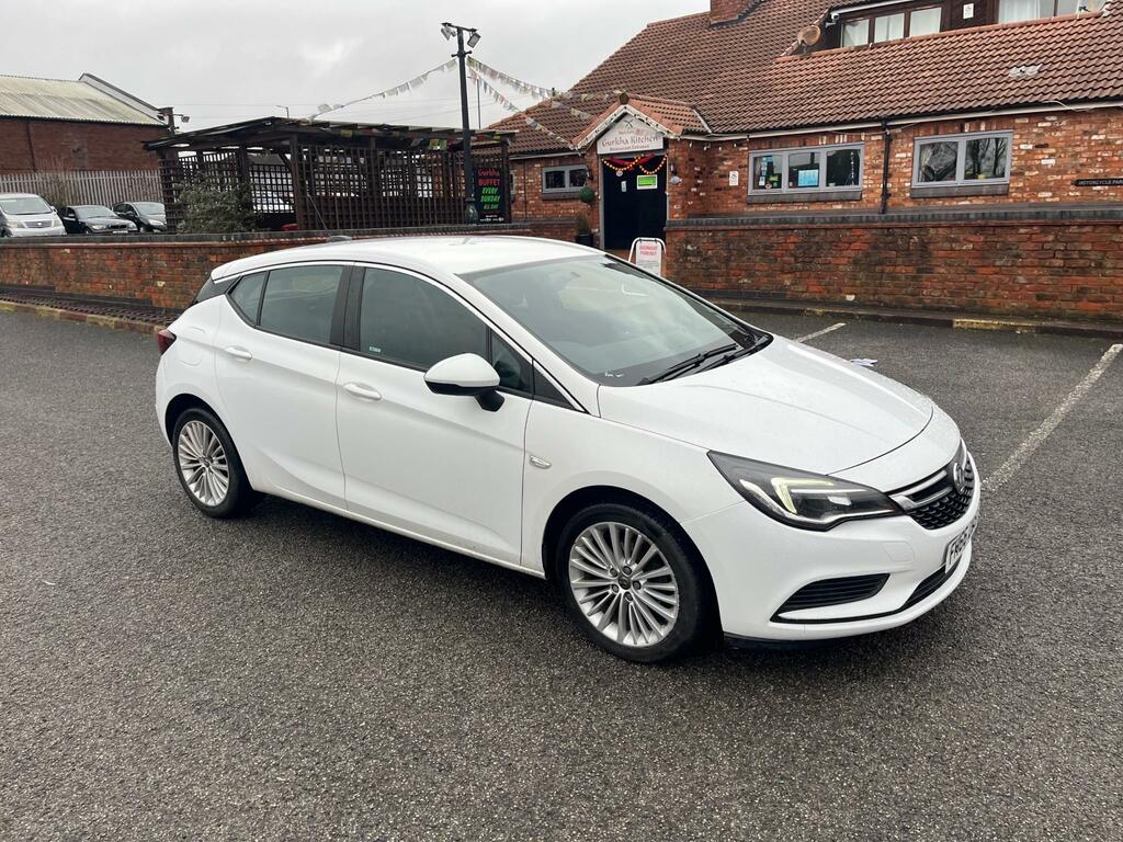 Vauxhall Astra 1.4I Energy Hatchback FH66ZDS White #4