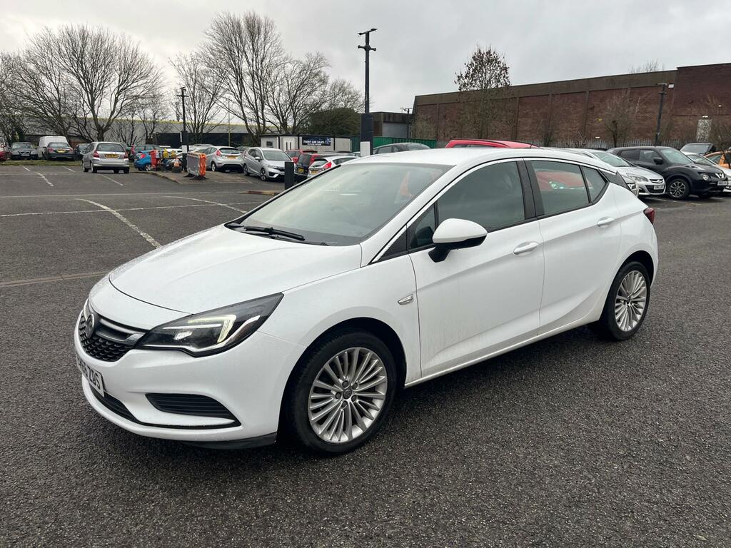 Vauxhall Astra 1.4I Energy Hatchback FH66ZDS White #6