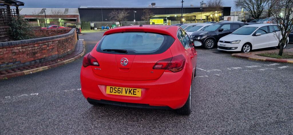Vauxhall Astra 1.6 16V Sri Hatchback DS61VKE Red #5