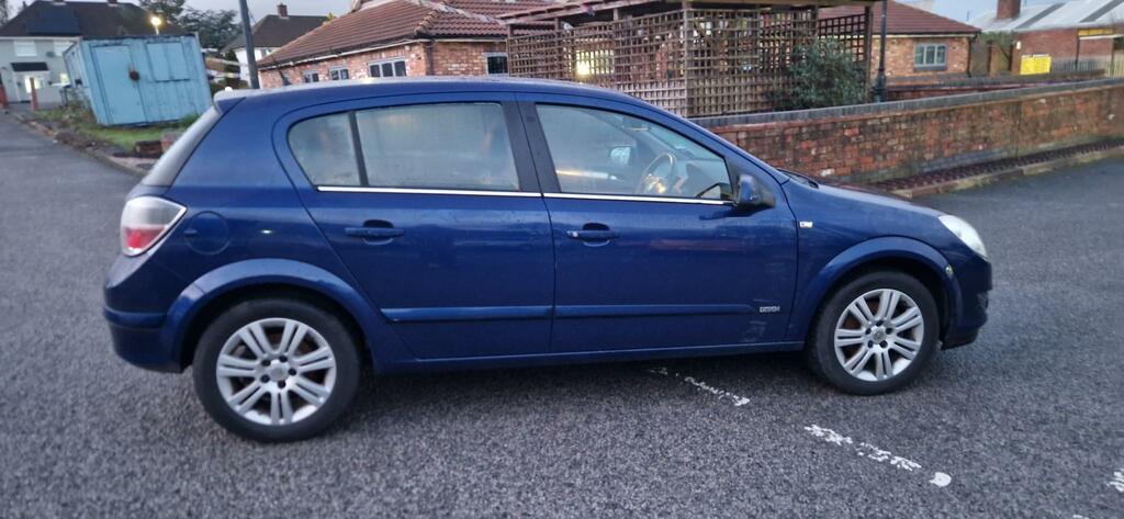 Vauxhall Astra Design Auto Blue #3