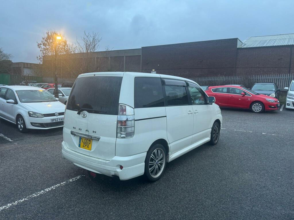 Toyota  2.5Ir V Turbo U706 White #9