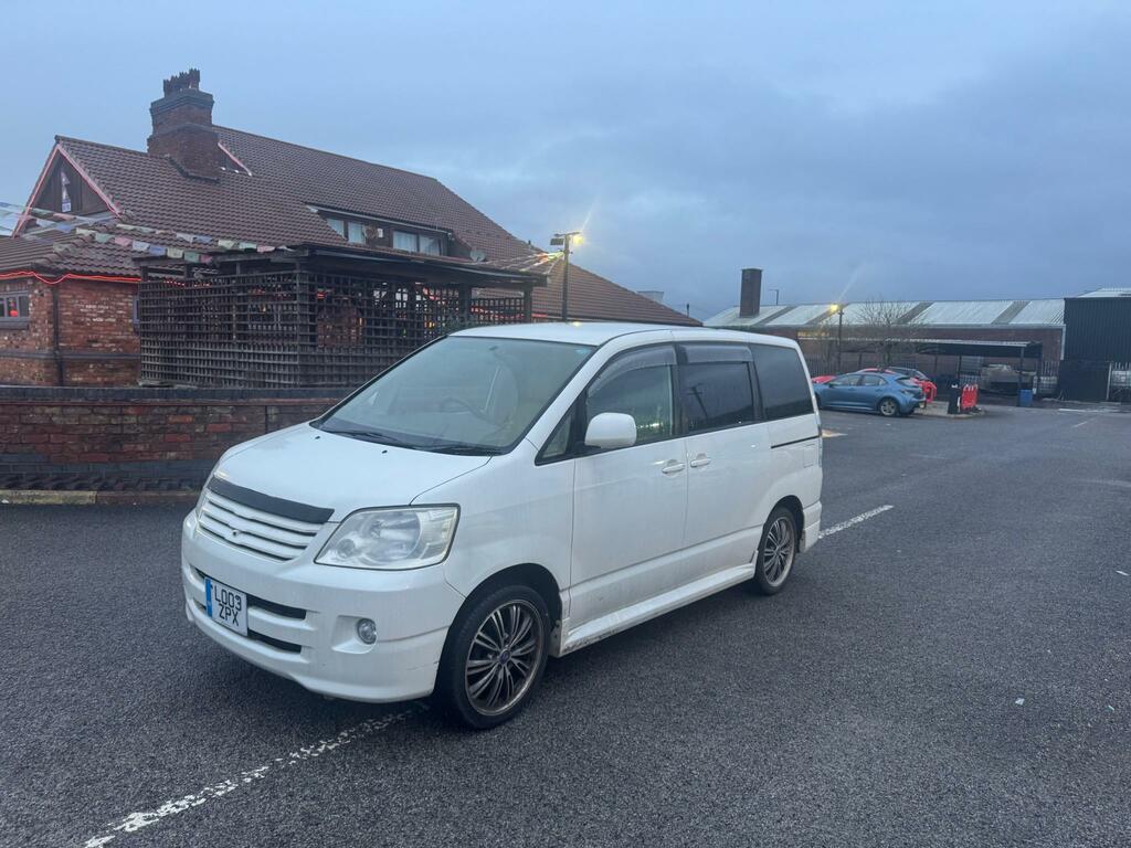 Toyota Mpv LO03ZPX White