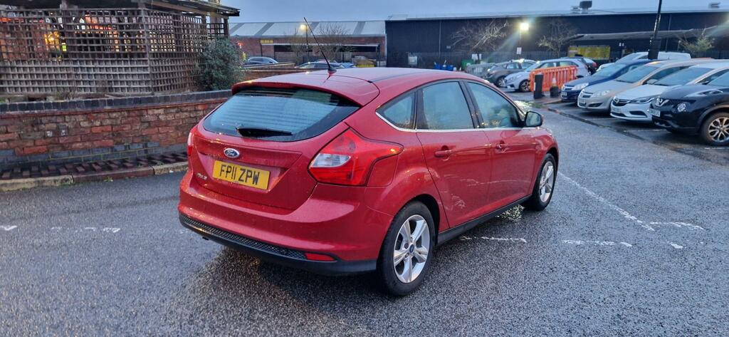 Ford Focus Zetec 105 FP11ZPW Red #5