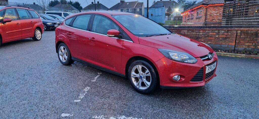 Ford Focus Zetec 105 FP11ZPW Red #2