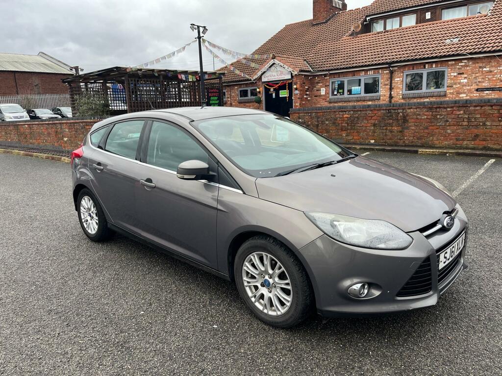 Ford Focus Titanium 125 Brown