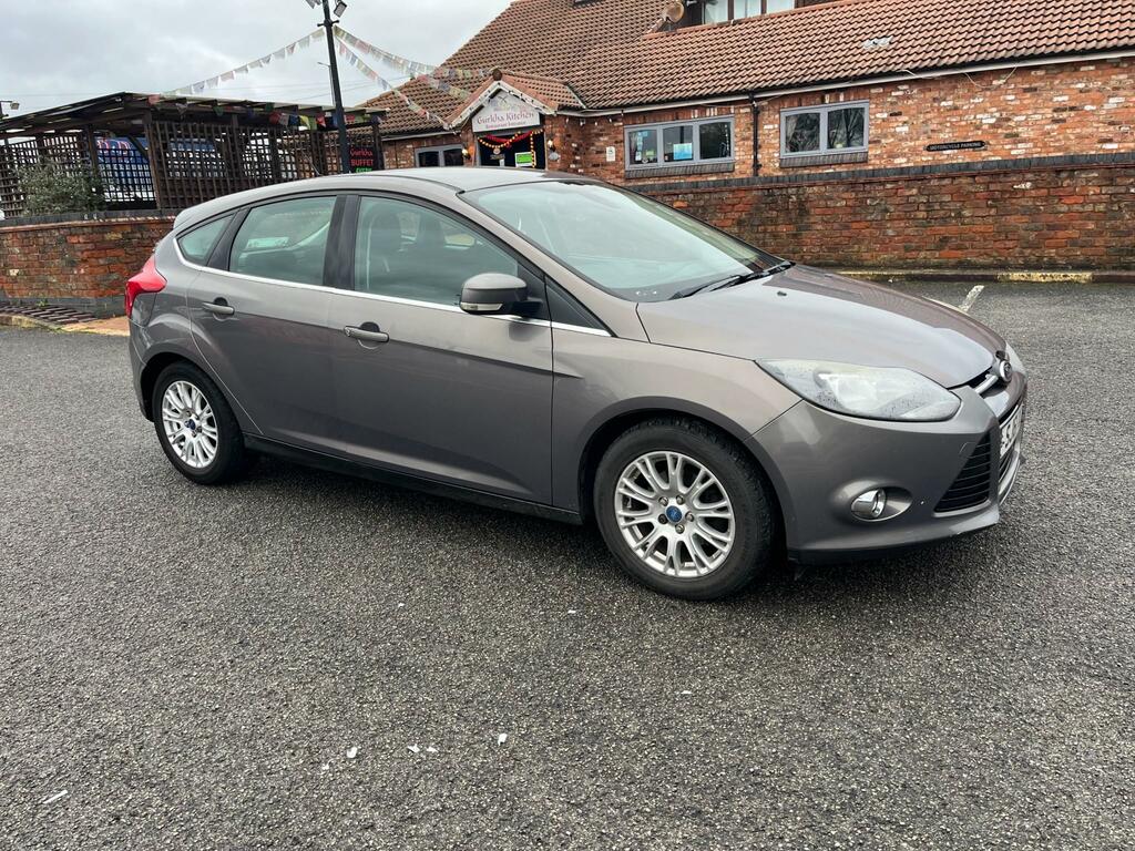 Ford Focus Titanium 125 SJ61XLM Brown #5