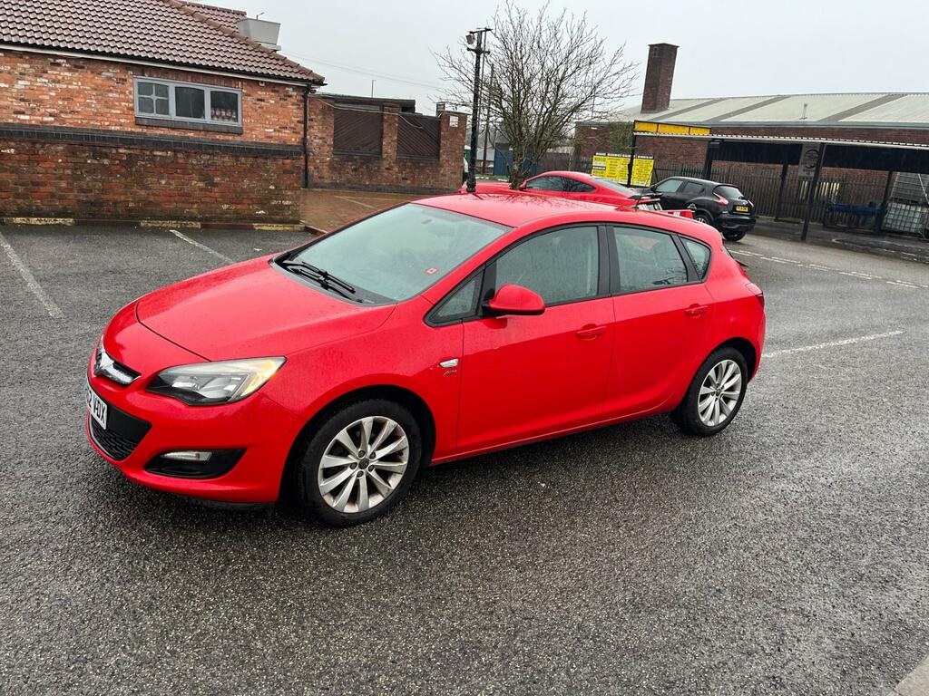 Vauxhall Astra Active Red #4