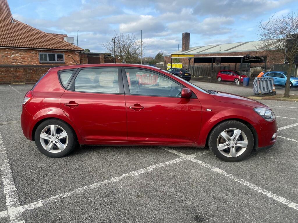 Kia Ceed 2 Crdi FN60OTZ Red #4