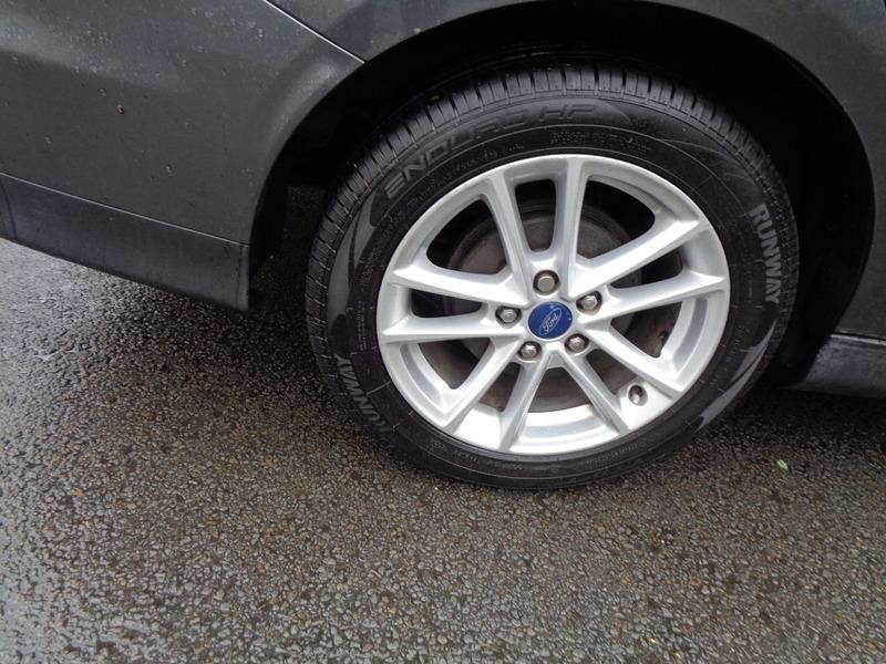 Ford Focus Zetec Grey #4