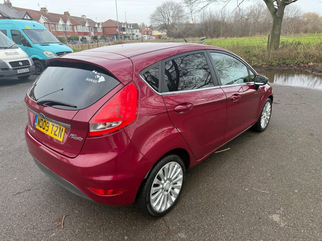 Ford Fiesta 1.6 Titanium ND09TZN Red #6
