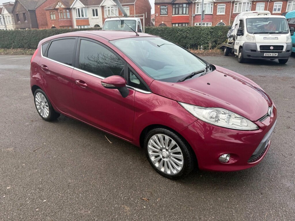 Ford Fiesta 1.6 Titanium ND09TZN Red #2