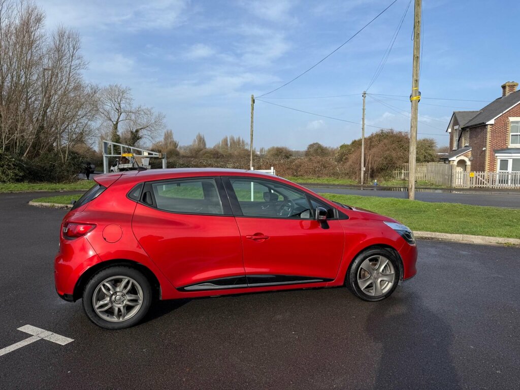 Renault Clio 0.9 Tce Dynamique Medianav Euro 5 Ss HY63XJJ Red #4