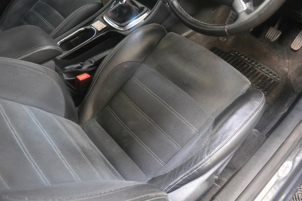 Ford Mondeo 2.0 Titanium X Tdci 140 Bhp Grey #4