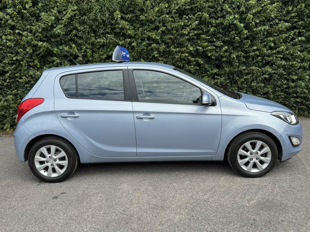 Hyundai I20 1.2 Active EA64ZMU Blue #4