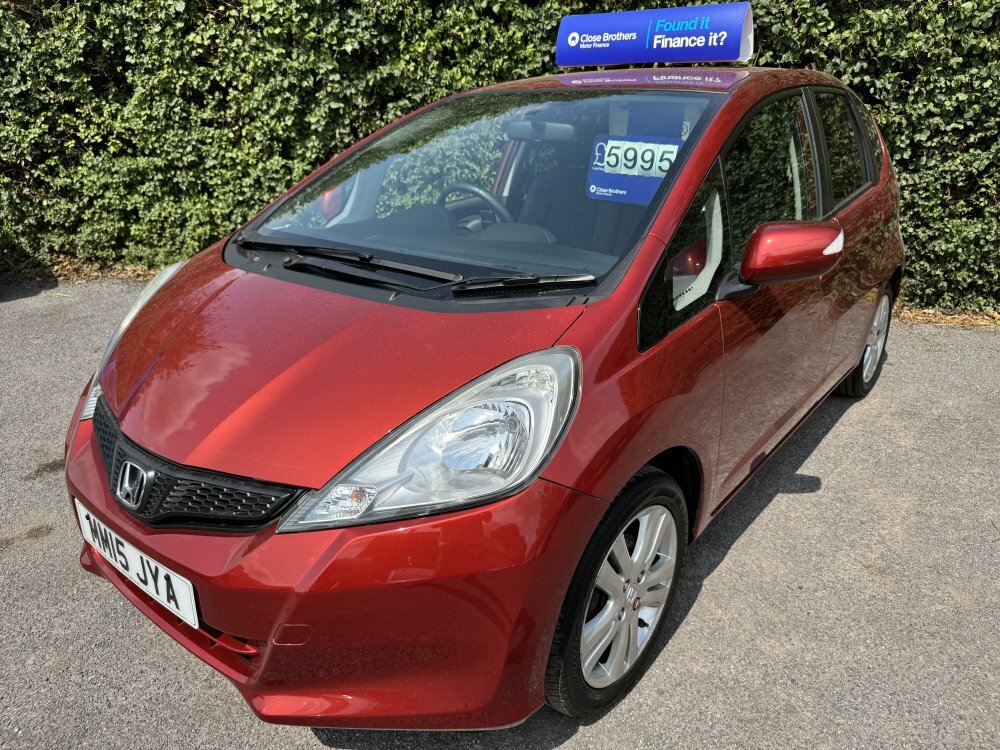 Honda Jazz Es Plus 1.4 Red