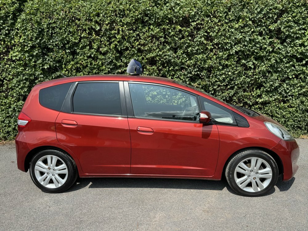 Honda Jazz Es Plus 1.4 MM15JYA Red #4