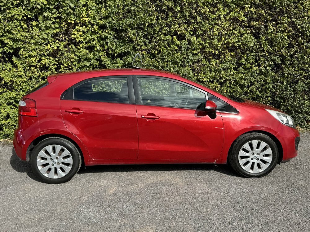 Kia RIO 2 1.2 Red #4