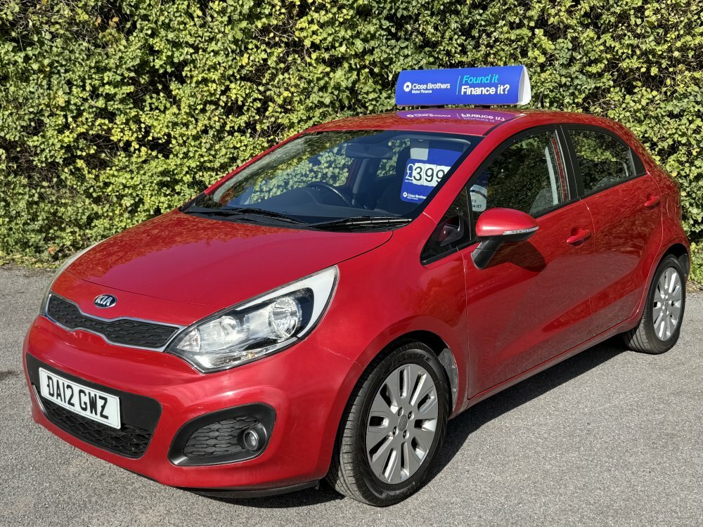 Kia RIO 2 1.2 Red