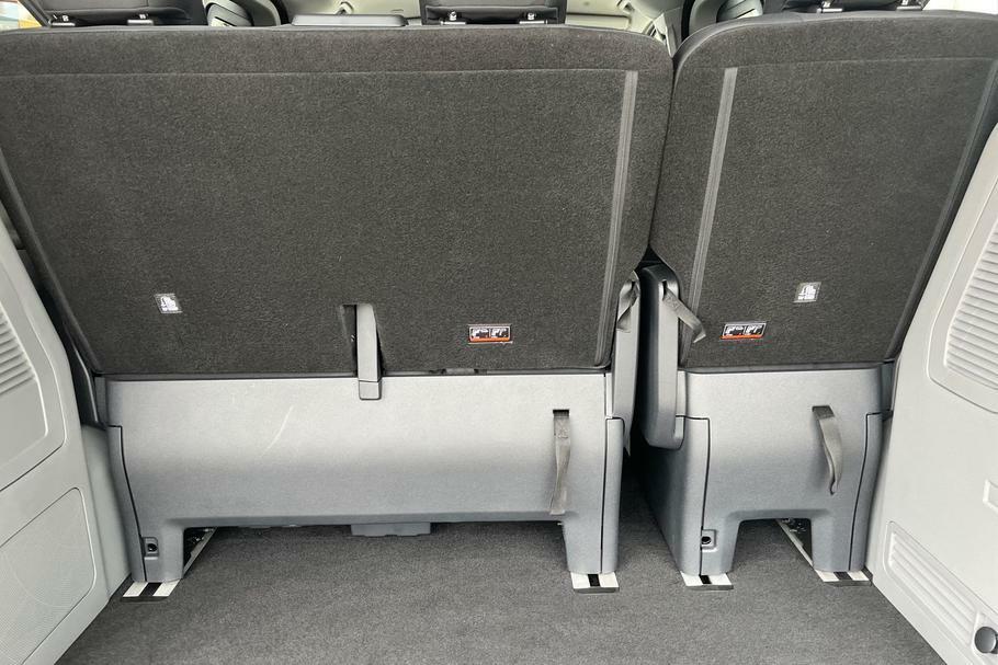 Ford Tourneo Custom 320 Titanium L1 Swb 8 Seat Minibus Fwd 2.0 Ecoblue Grey #4