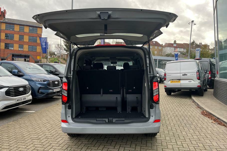 Ford Tourneo Custom 320 Titanium L1 Swb 8 Seat Minibus Fwd 2.0 Ecoblue Grey #6
