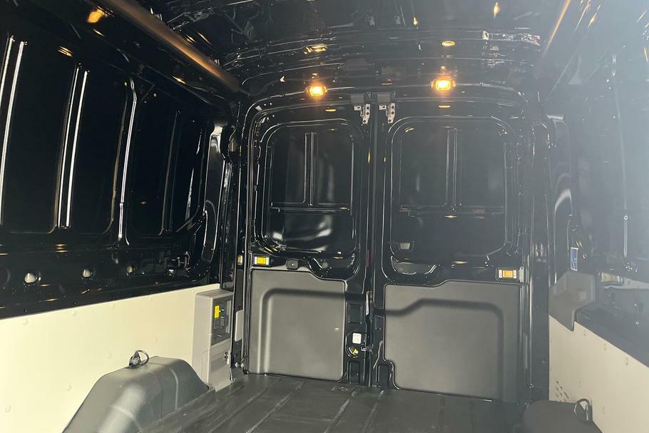 Ford Transit Custom 350 Trend L3 H2 Lwb Medium Roof Rwd 135Kw 68K EK75YKY Black #4