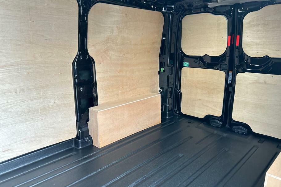 Ford Transit Custom 320 Limited L1 Swb Rwd 100Kw 65Kwh H1 Low Roo WR75JHO Black #4