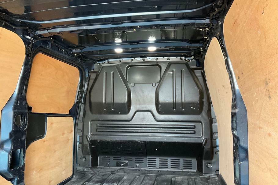 Ford Transit Custom 300 Limited L2 Lwb Fwd 2.0 Ecoblue 136Ps Low Roof YR74FCD Blue #4
