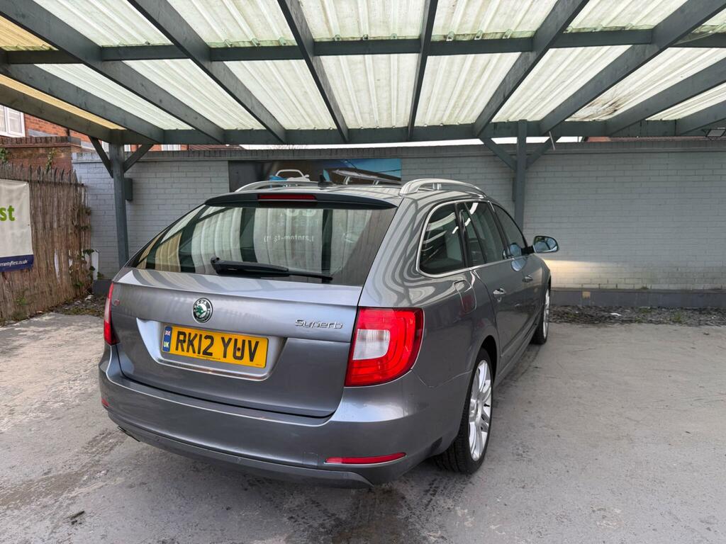 Skoda Superb 2.0 Tdi Elegance Dsg Euro 5 Grey #3