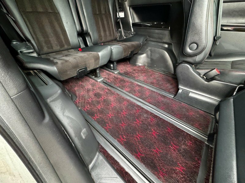 Toyota Vellfire 2.4 Dec 201262 Ulez Free 7 Seaters - 2012 White #3