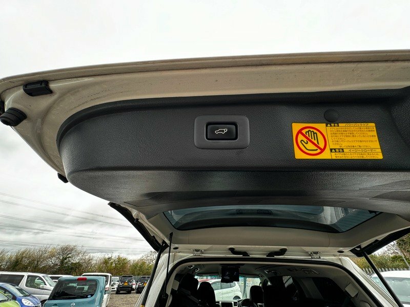 Toyota Vellfire 2.4 Dec 201262 Ulez Free 7 Seaters - 2012 White #6