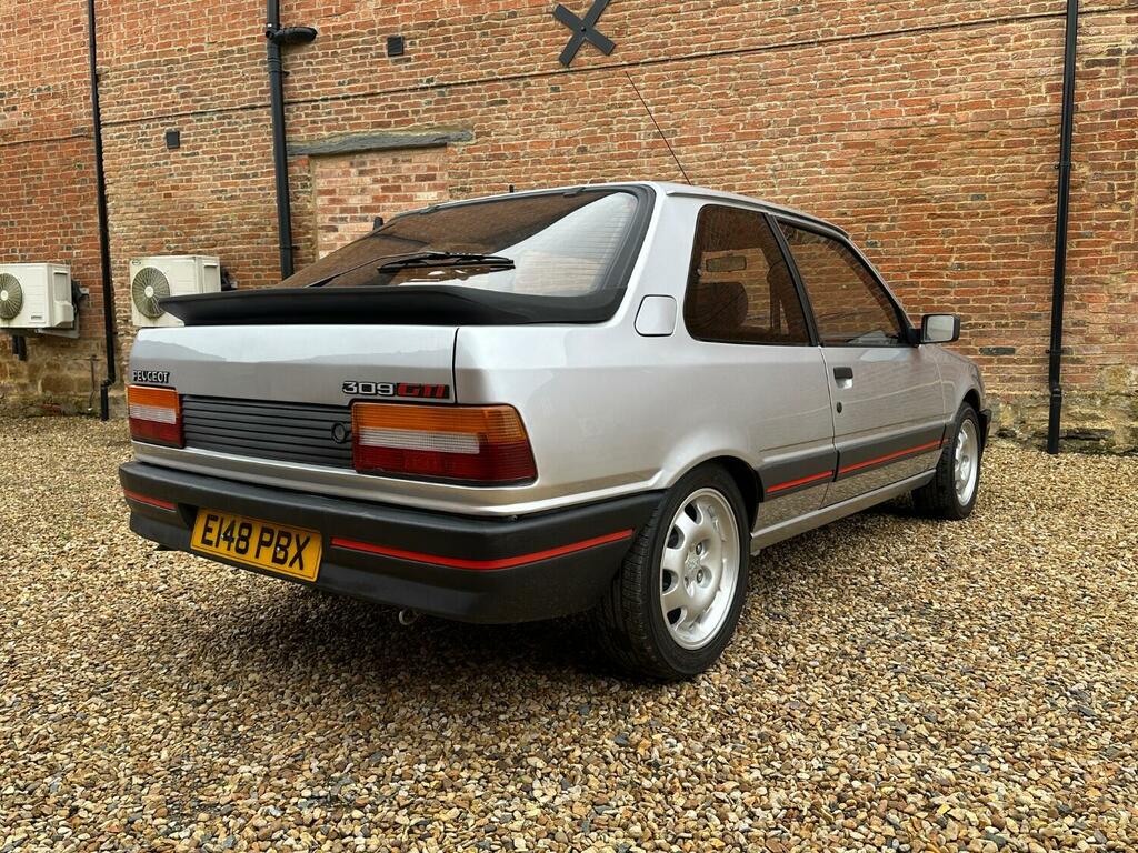 Peugeot 309 Hatchback Silver #3