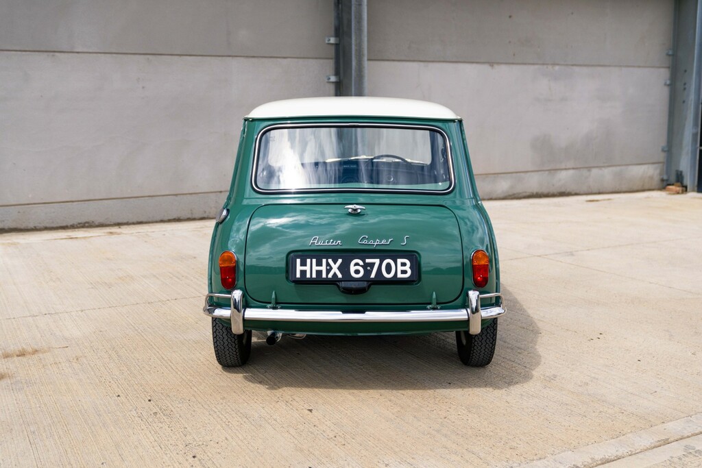 Austin MINI Cooper S 1071 Mk I Green #4