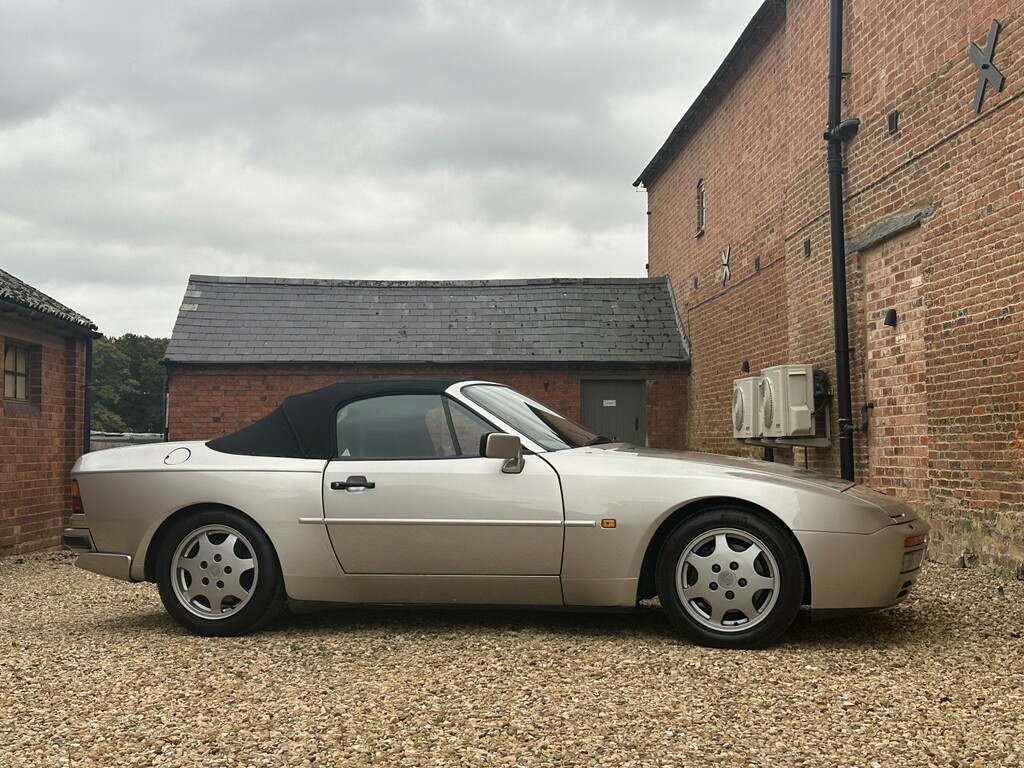 Porsche 944 S2 16V - Red #21