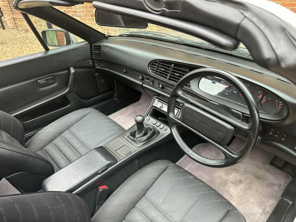 Porsche 944 S2 16V - Red #9
