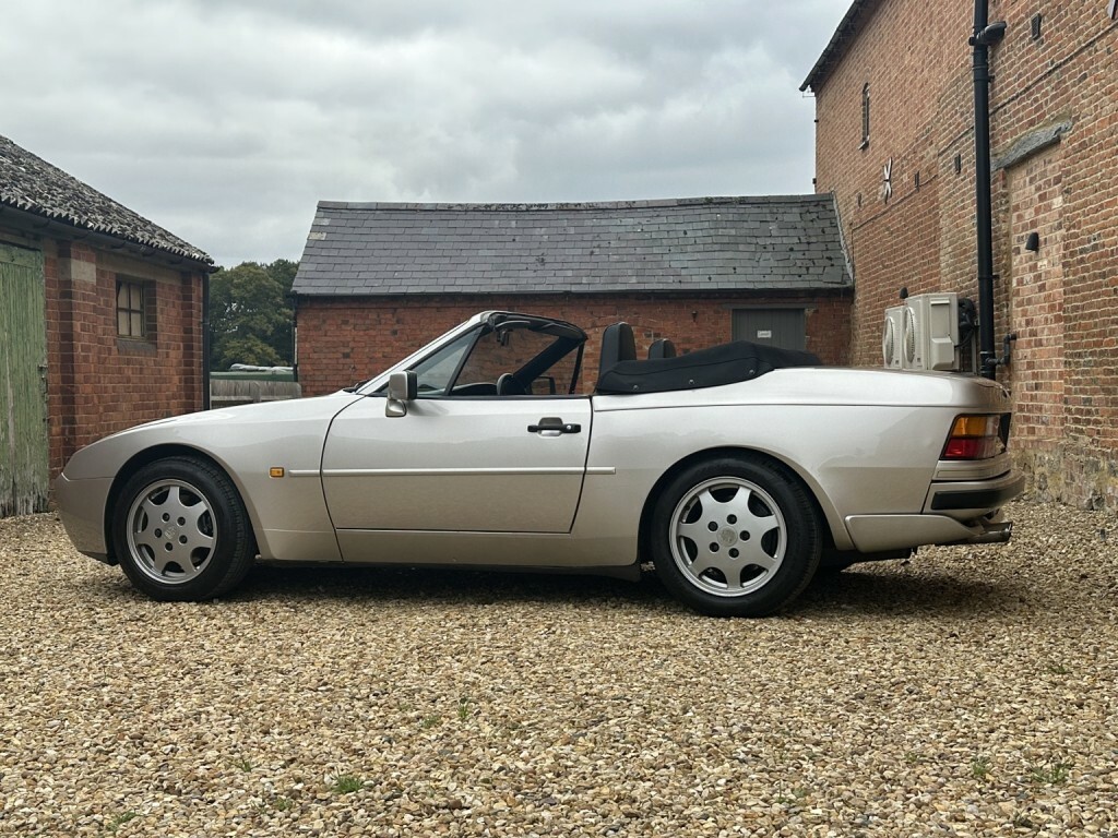 Porsche 944 S2 16V - Red #29