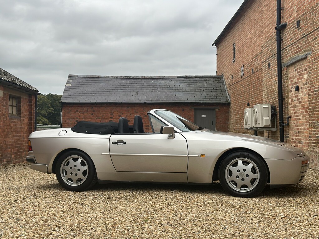 Porsche 944 S2 16V - Red #1