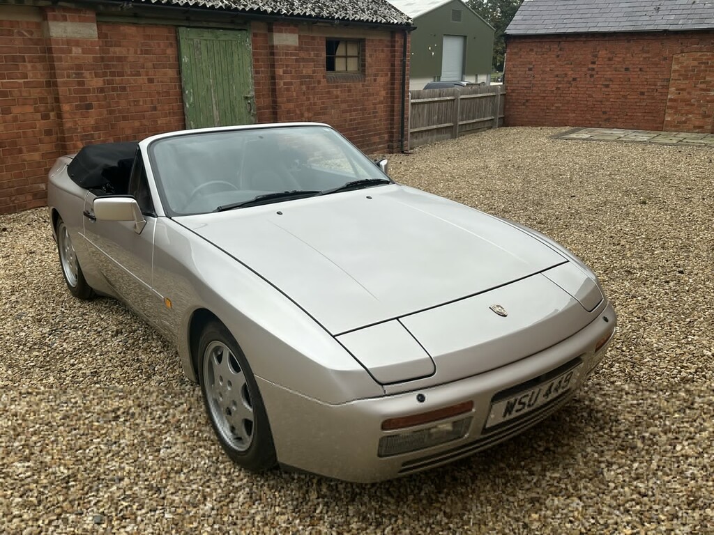 Porsche 944 S2 16V - Red #26