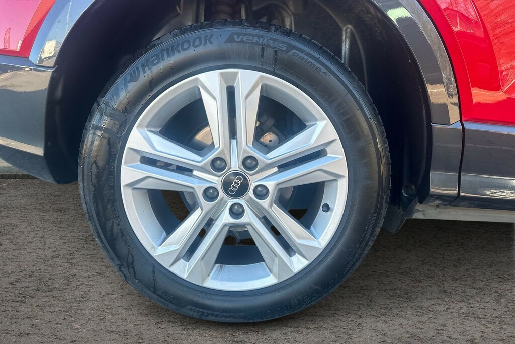 Audi Q2 Audi Q2 1.5 Tfsi Cod 35 Sport Suv S ... EK22ARZ Red #3