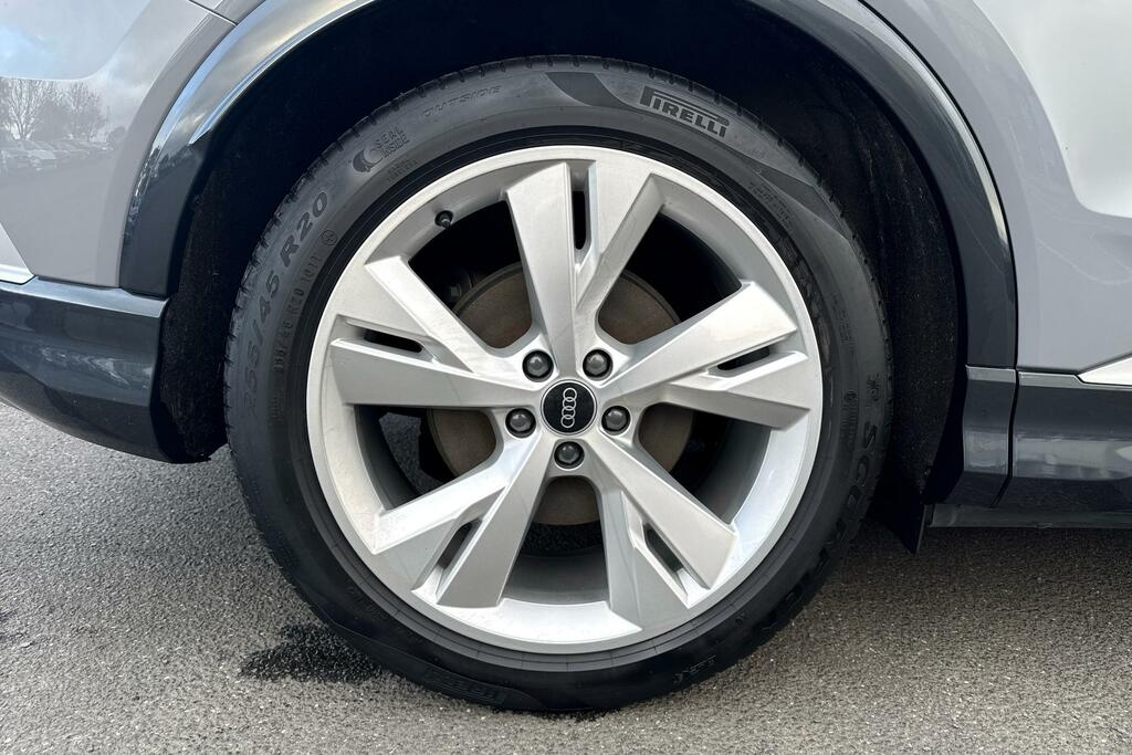 Audi Q4 E Tron Audi Q4 E Tron 40 S Line Suv ... NA73XSV #3