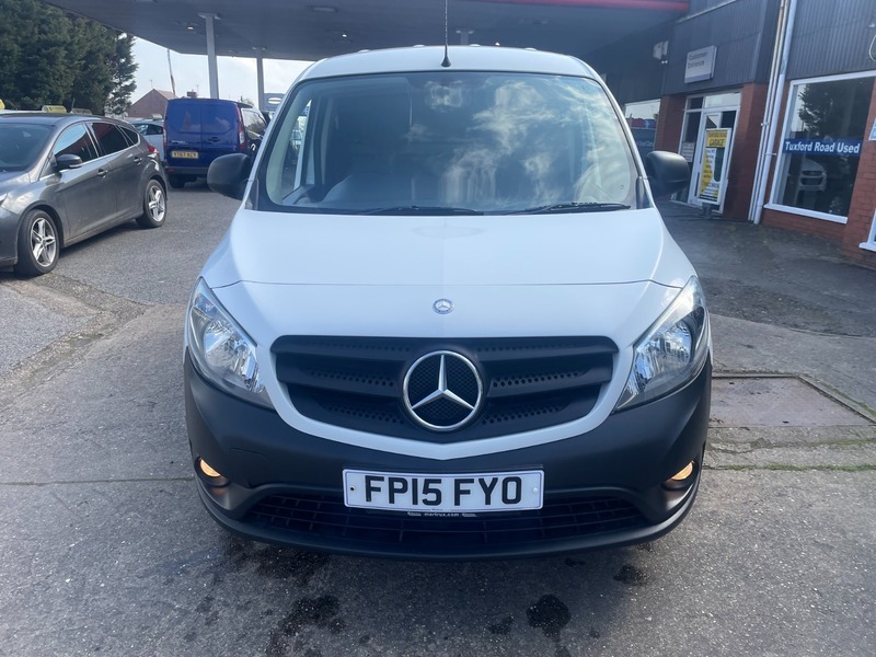 Mercedes-Benz CITAN 108 Cdi White #2
