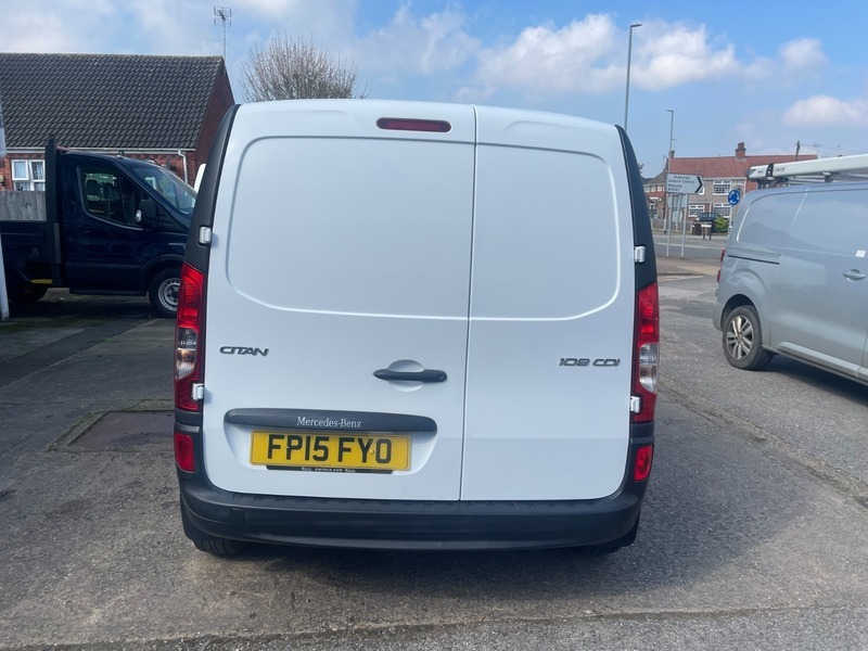 Mercedes-Benz CITAN 108 Cdi White #4