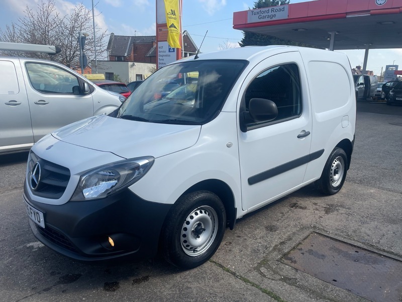 Mercedes-Benz CITAN 108 Cdi White #3