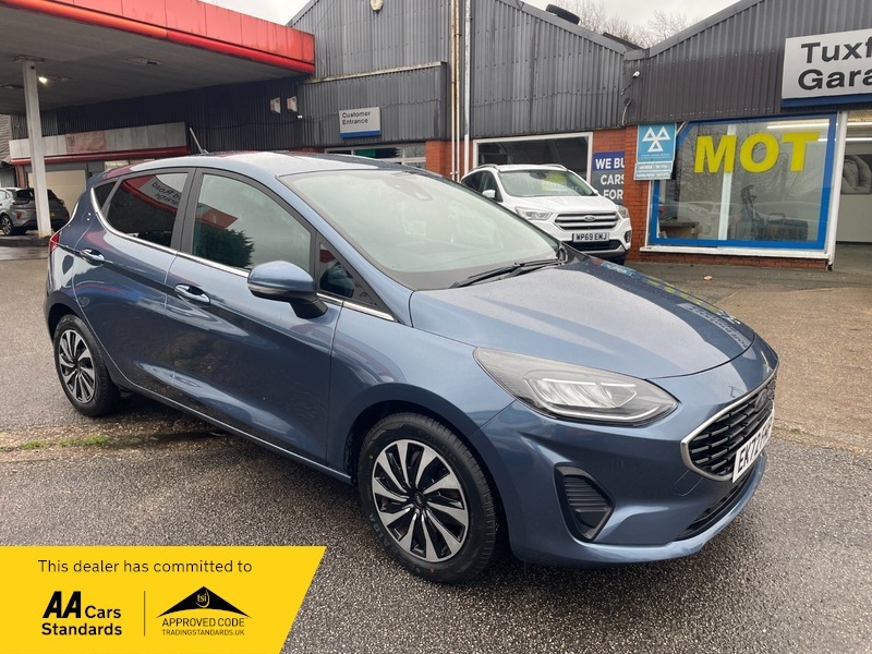 Ford Fiesta Titanium Blue