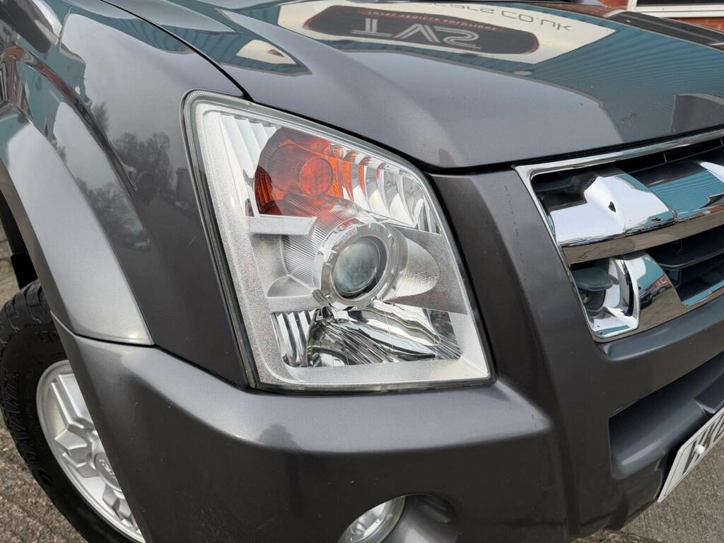 Isuzu Rodeo Pickup 2.5 Td Denver Max 4Wd 201060 Red #32