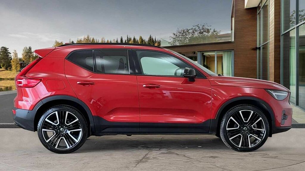 Volvo XC40 Ultra, B3 Mild Hybrid, Dark WF25FBB Red #2